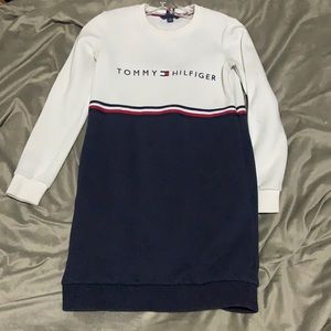 Long sleeve Tommy Hilfiger over the knee dress